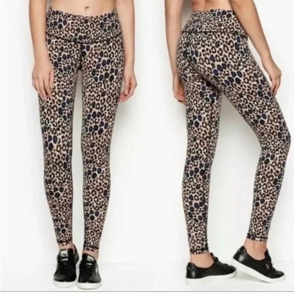 Victoria Secret Leopard knockout leggings/ size L